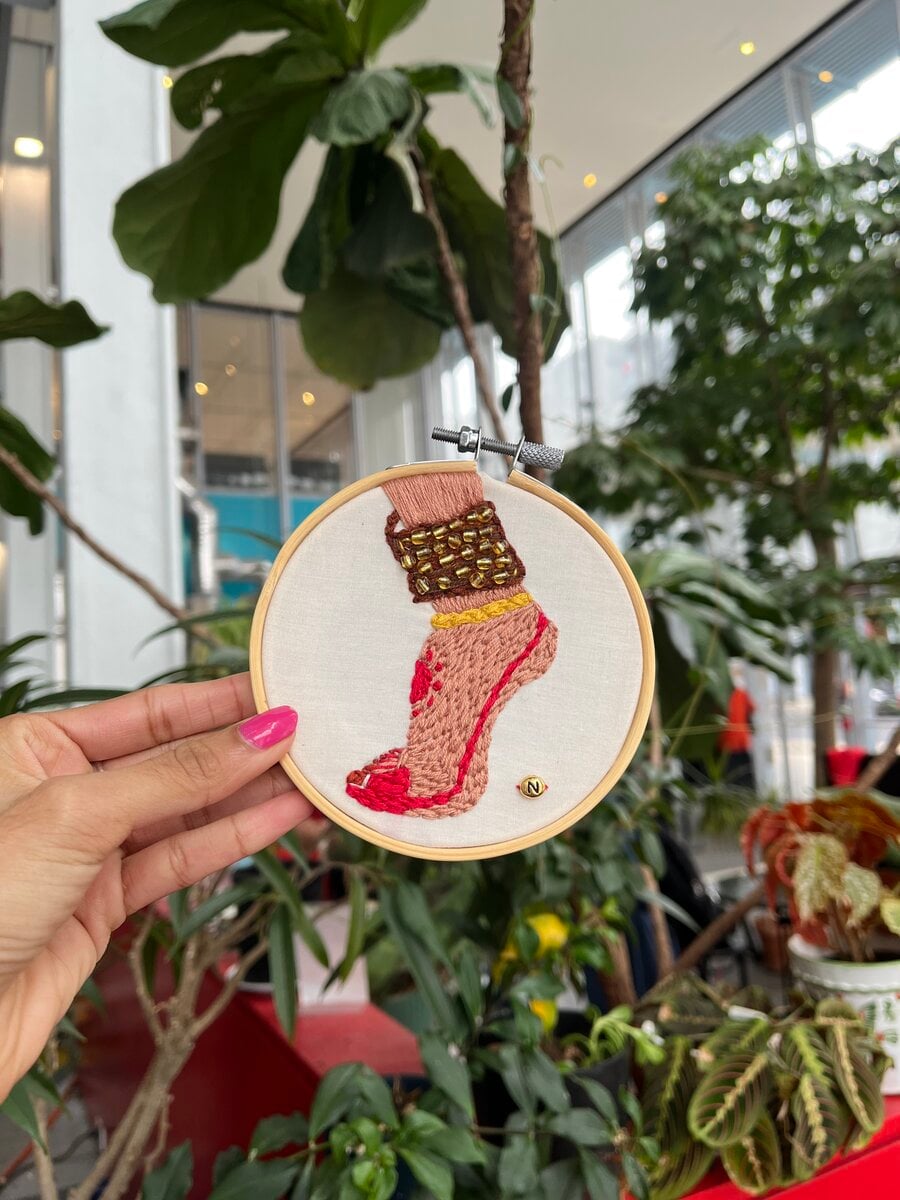 Embroidery piece piece-11